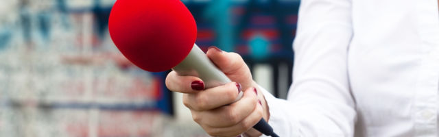 Kako su mediji postali svačija vreća za udaranje?