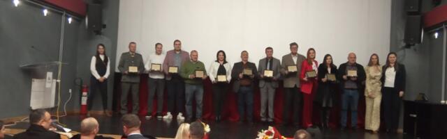 Turistička organizacija opštine Vlasotince obeležila 10 godina postojanja i otvoren Novogodišnji bazar