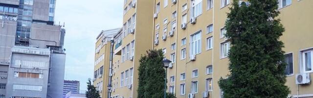 Protest dela zaposlenih u dečjoj klinici u Tiršovoj: Pridružili im se studenti medicine