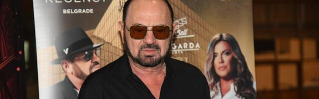 "BILA JE FINO PLAĆENA ZA TO!" Mile Kitić iznenadio izlaganjem o pevačici koja je nekada bila igračica