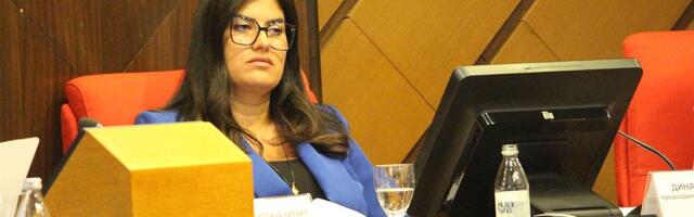 Dina Vučinić nije dozvolila dekanu Akademije umetnosti da prisustvuje sednici Skupštine grada