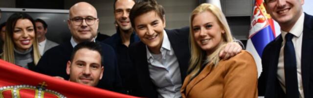 JASNA PORUKA NARODA! Oglasio se lider SNS Miloš Vučević nakon pobede na lokalnim izborima! (FOTO)