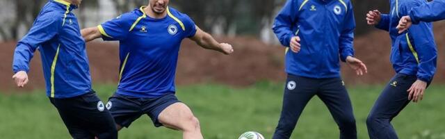 Nezvani gost: Italijanski vojnik snimao trening reprezentacije BiH (VIDEO)
