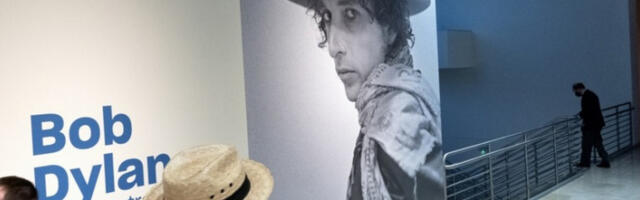 Редак нацрт текста Боба Дилана пронађен у књизи Алена Гинзберга