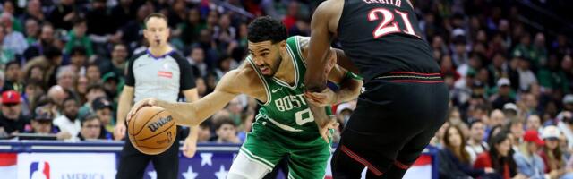 Boston razbio Filadelfiju, Embidov povratak ostao u senci moćnih Seltiksa /VIDEO/