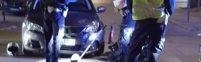 MOTOCIKLISTA POKOSIO MLADIĆA (18) I POBEGAO: Policija traga za vozačem dvotočkaša, još dve devojke povređene u saobraćajnoj nesreći u Nišu