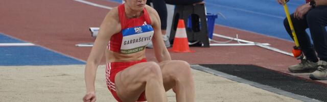 Milica Gardašević 4. na čuvenom mitingu, ovde je Ivana Španović zauvek rekla zbogom prvoj ljubavi