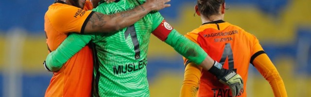 Galata željna osvete, Muslera je talija lidera