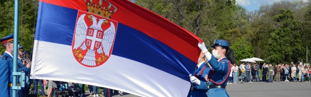 Srbija i Srpska obeležavaju Dan srpskog jedinstva, slobode i nacionalne zastave