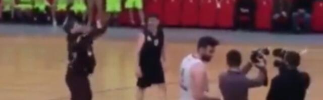 Putinov čovek od poverenja se OBRUKAO KAO NIKADA: Snimak šutiranja na koš obišao planetu /VIDEO/