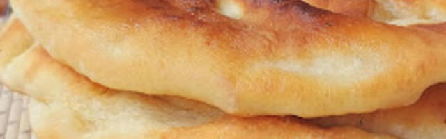 Domaće lepinjice kakve su naše bake spremale: Uz njih je svako jelo ukusnije, mekane su ko duša, a lako se spremaju