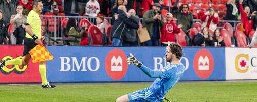 KAKVO JE OVO LUDILO! Golman Luka postigao gol u 96. minutu i postao apsolutni heroj svog tima