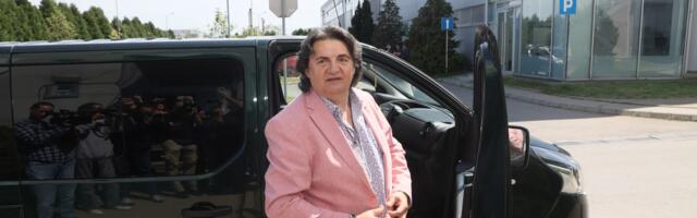 SKANDAL U "PINKOVIM ZVEZDAMA": Kemiš brutalno uvredio Viki Miljković pred svima, digla se velika prašina