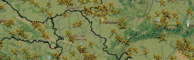 DRAMA NA NEBU IZNAD BALKANA, AVION "UHVATIO" MINI TORNADO: Stjuardesa odletela na plafon, strašne scene na letu iz Grčke - IMA POVREĐENIH