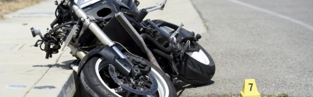 DETALJI POGIBIJE TINEJDŽERA! Vozač jaguara držao telefon u ruci kada je poslao motociklistu pravo u smrt?