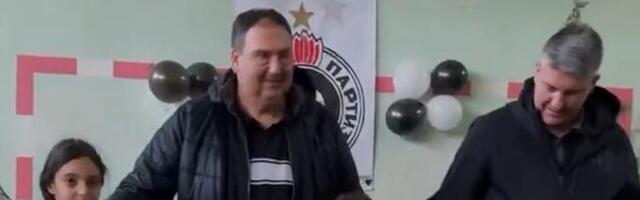 KK Partizan u poseti mališanima iz Kosaničke Rače i Kuršumlije (VIDEO)