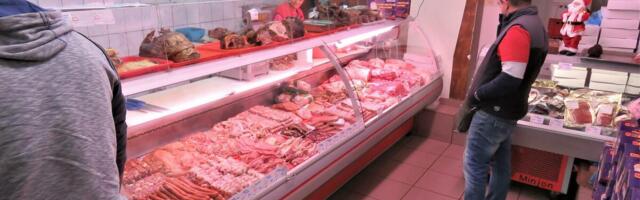 SRBI GA ŽDERU ZA RUČAK, A SADA NEĆE HTETI NI DA GA POMIRIŠU! Može biti OPASNO - ako se pretera izaziva 32 BOLESTI