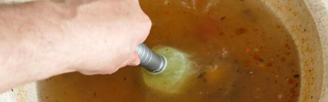 Ovo i vodoinstalateri rade kad otpušavaju sudoperu: Trikovi koji će vam pomoći da rešite problem u kućnim uslovima