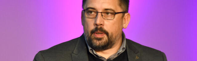 Bojan Kostreš: Zamrzavanje fondova EU presuda Vučićevom režimu