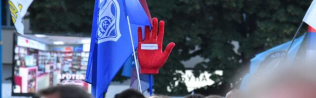 Studenti u Kraljevu na binu pozvali političarku, bivšu članicu Nestorovićevog pokreta: Da li je to neki znak?