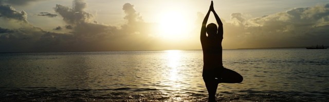 Mršavljenje uz pomoć joge: Kako da je praktikujete i tri najvažnija pokreta koja morate da znate