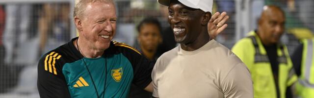 Dik Advokat uručio "otkaz" selektoru direktnog rivala