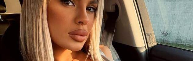 BIVŠA ZADRUGARKA PRVI PUT PROVELA NOVU GODINU SA ĆERKOM Nakon medijske ilegale progovorila o majčinstvu: Najteže mi je nespavanje, ali sam ponosna na sebe!