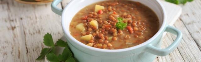 Ukusna čorba od sočiva: Zasitna i hranljiva, a pravi se brzo i lako