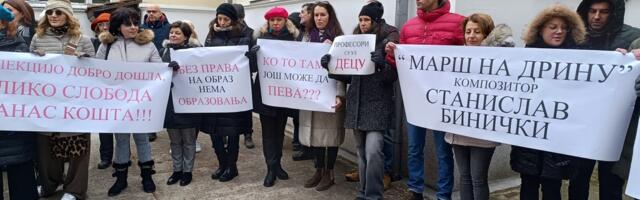 Muzička škola u Leskovcu u totalnoj blokadi