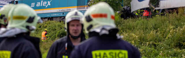 Тежак судар два воза у Чешкој: Петоро путника тешко повређено