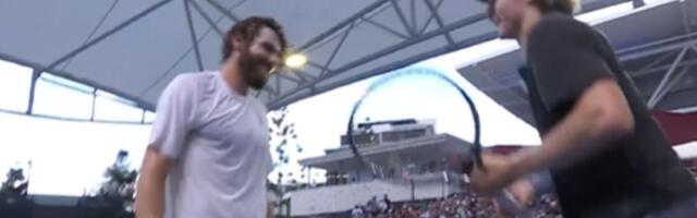 Prišao mreži da se pozdravi, pa umirao od smeha: Ovako bizaran potez u tenisu nismo videli još od meča Hrvata