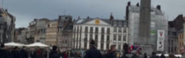 Delije okupirale Lil, navijači glasni, odjekuje "Kosovo je Srbija"