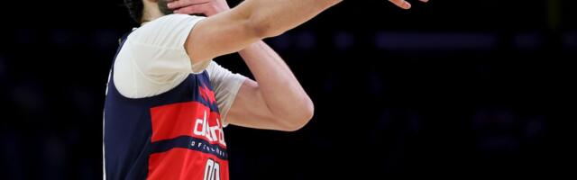 Lejkersi bolji od Vašingtona, 14 poena Vukčevića