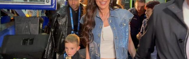 DUET KOJI SU SVI ČEKALI: Ceca izvela unuka na binu i zajedno otpevali Beograd!