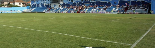 Partizan na tribinama u Surdulici čekaju lekari, apotekari, policajci...