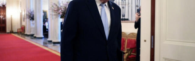 Трамп: У понедељак шаљем агенте ИЦЕ да обезбеђују америчке аеродроме