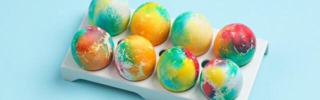 Dugina jaja za Vaskrs: Jednostavna metoda farbanja, a boje su očaravajuće (VIDEO)