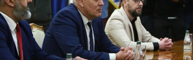 Konsultacije s Vučićem razorile poslanički klub