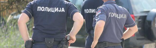 U TOKU POTRAGA ZA OSOBOM KOJA JE PUCALA U SANDOKANA: Policija prikuplja dokaze, pregleda snimke sa kamera...