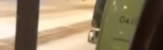 Rus zaspao u vozilu, a kad se probudio nije mogao da veruje šta se desilo! (VIDEO)