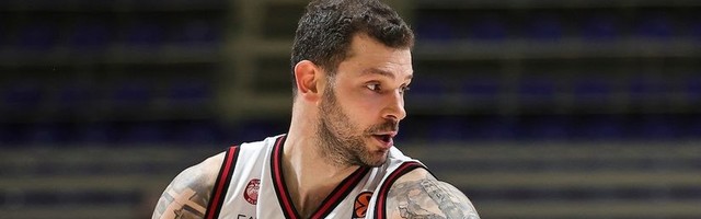 Kad nije finale, dobro je i treće mesto posle 29 godina: Armani na želju slomio CSKA