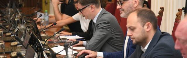 Odbor Skupštine Srbije za administrativno-budžetska pitanja odbio zahtev poslanika opozicije za ostvarivanje prava na zakup stana