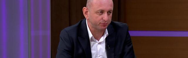 "BRAT MU ŽIVI U BEOGRADU, MOGAO JE BAR NJEMU DA ČESTITA" Knežević: Izvinjavam se u ime Milatovića što nije čestitao Dan državnosti