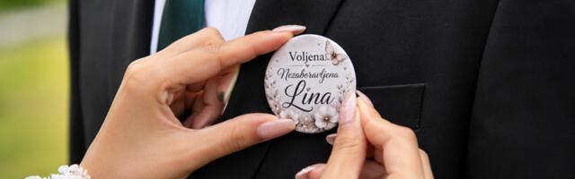 USPOMENA JAČA OD VREMENA: Maturanti iz Novog Pazara bedževima čuvali Linu Fehratović