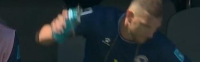 Haos u reprezentaciji Bosne i Hercegovine: Džeko izgubio živce, nasrnuo na saigrača, morao da ga smiruje čak i predsednik!