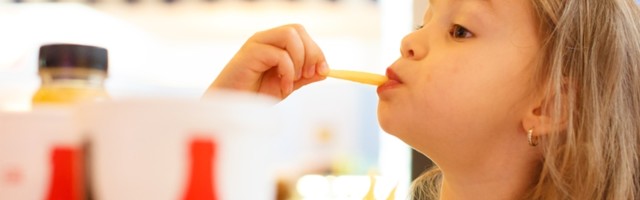 'Moja ćerka dobro zna šta se dešava kada jede slatkiše celog dana': Iskrena priča jedne mame