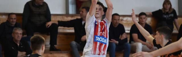 Sin Peđe Stojakovića odigrao najslabiju utakmicu u karijeri, bivši klinac Crvene zvezde ukrao šou