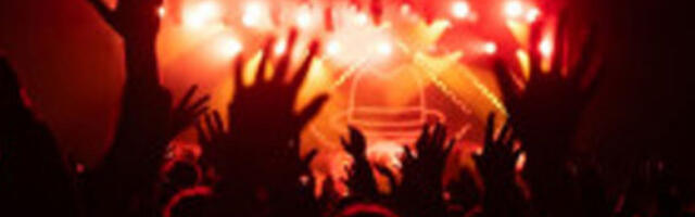 Бубњар Тила Линдемана бацио торту у лице руског туристе током концерта на Тајланду