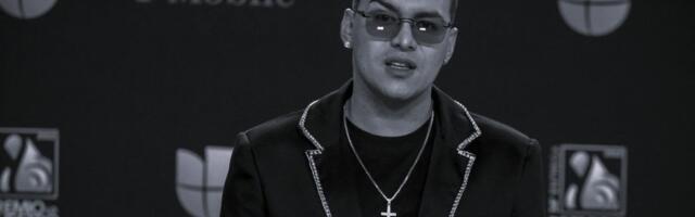 Poznati pevač poginuo u avionskoj nesreći