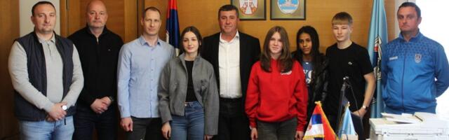 Vlasotinačkim sportistima isplaćene prve stipendije